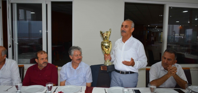 Kupa Başkan Culha'ya Teslim Edildi