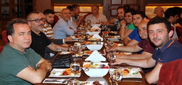 La Perla'da İftar buluşması