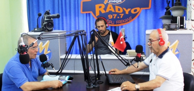 Mahzuni Şerif Radyo Mega'da Anıldı