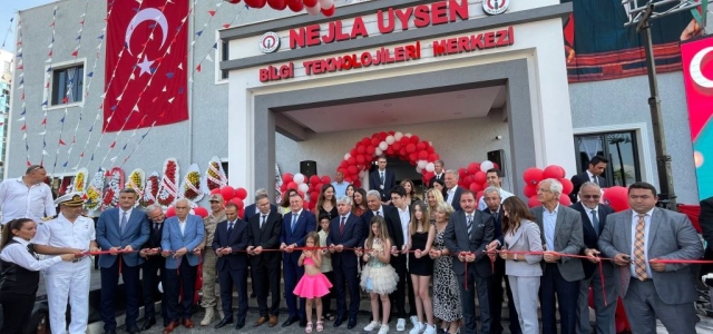 Nejla Üysen Bilgi Teknolojileri Merkezi Açıldı