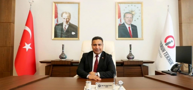 REKTÖR DURUEL'DEN 19 MAYIS ATATÜRK'Ü ANMA, GENÇLİK VE SPOR BAYRAMI MESAJI…
