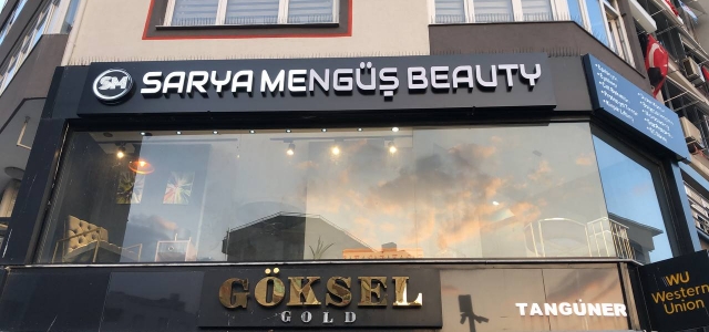 Sarya Mengüş Beauty İkinci Şubesi İzmir'e Muhteşem Açılış