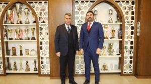 Adnan Deliveli Ziyaretlerini Sürdürüyor