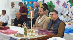 BAŞKAN DÖNMEZ ÖĞRENCİLERİN ‘GERİ DÖNÜŞÜM' MESAJINA ALKIŞLA KARŞILIK VERDİ