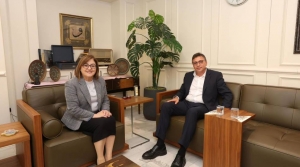 Başkan Dönmez'den Fatma Şahin'e İade-İ Ziyaret