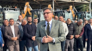 Başkan Mehmet Dönmez 74 Araçlık Hizmet Filosunu Tanıttı
