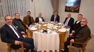 İSDEMİR Yönetimi, Gazetecilerle İftarda Buluştu