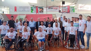 İskenderun Engelliler Spor Kulübü'nden Görkemli Şampiyonluk Kutlaması