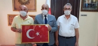 Altın Adamlardan İGC'ye Türk Bayrağı