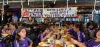 Başkan Zeki Göçmen'den Asaş Spor Voleybolcularına Kahvaltı İkramı