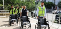 HBB TEKERLEKLİ SANDALYE DAĞITIMINI SÜRDÜRÜYOR
