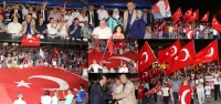 İskenderun Demokrasi Nöbetini Taçlandırdı!