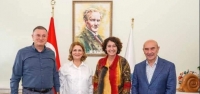 Lütfü Savaş, İzmir Büyükşehir Belediye Başkanı Tunç Soyer'i Ziyaret Etti