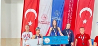 Mehmet Akif Ersoy Ortaokulu'ndan Yüzmede Büyük Başarı