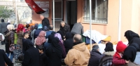 Muhtar Maaşıyla Suriyelilere Yardım Ediyor!