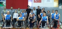 Şampiyon Basketbolcular Sezona Galibiyetle Başladı