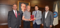 TİMBİR Yönetiminden İTSO'ya Anlamlı Plaket