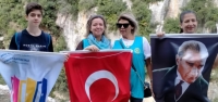 Türk Bayrağı Aşık Maşuk Tepesi'nde!