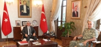 Vali Doğan, Tümgeneral Uzun'u Ağırladı