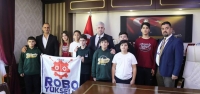 YÜKSELİŞ KOLEJİ ROBOYÜK EKİBİ, İTALYA ROMA'DA FİBONACCI DÜNYA ROBOT OLİMPİYATLARI'NDA TÜRKİYE'Yİ TEMSİL EDECEK!