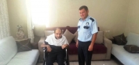 Zabıta Ekiplerinden Engelli Vatandaşa Yardım!