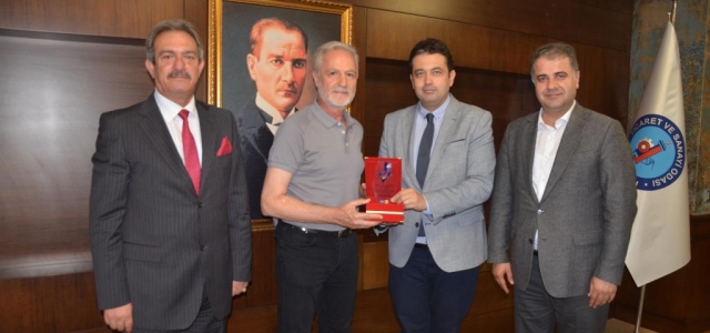 TİMBİR Yönetiminden İTSO'ya Anlamlı Plaket