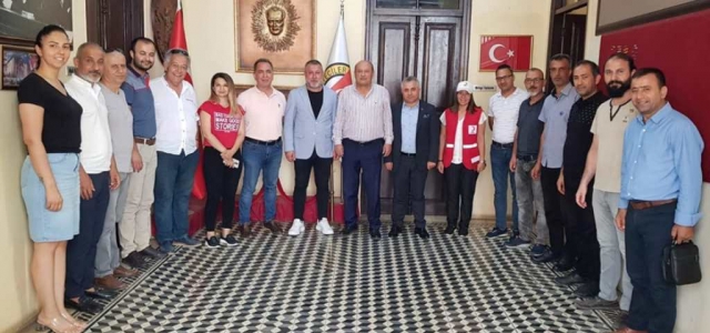 Türk Kızılay İskenderun Şubesi'nden İGC'ye ‘Babalar Günü' Ziyareti