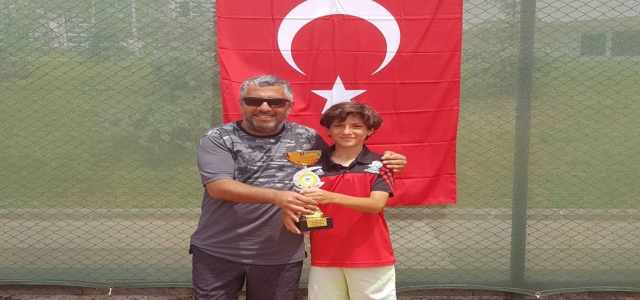 Türk Tenisi Bir Yıldız Kazanıyor