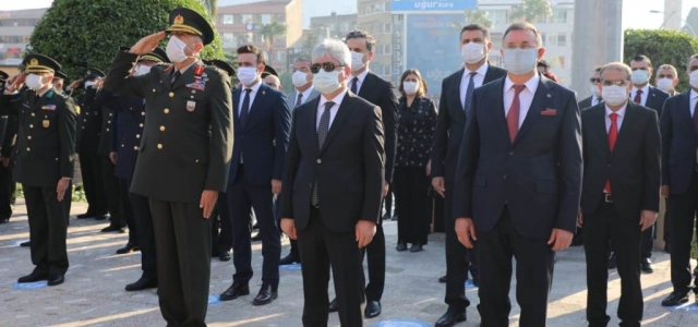 Ulu Önder Atatürk Hatay'da Hasretle Anıldı