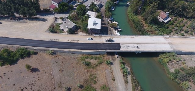 Uluçınar Mahallesi Köprü Yolu Asfaltlanıyor