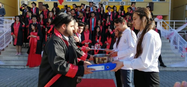 Uluçınar Mesleki ve Teknik Anadolu Lisesi'nde Devir Teslim Töreni