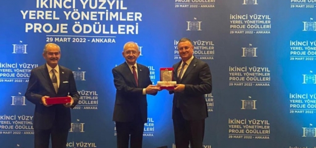 Uluslararası Vizyon Ödülü Lütfü Savaş'ın