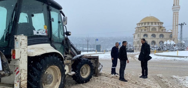 Yayladağı Belediyesi Kar Mesaisinde