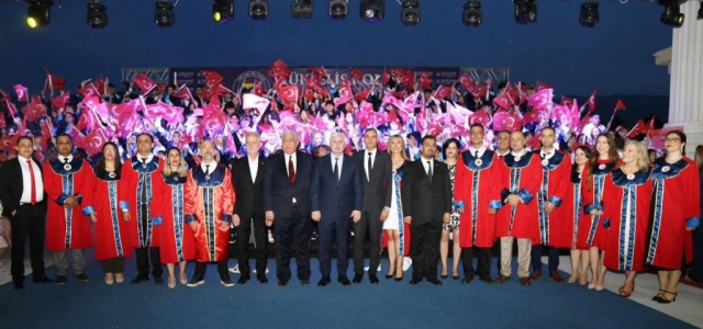 YÜKSELİŞ KOLEJİ'NDE UNUTULMAZ MEZUNİYET TÖRENİ