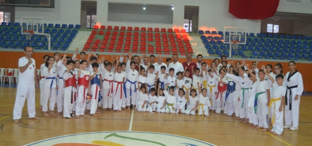Başkan Tosyalı Taekwondocuları Ziyaret Etti