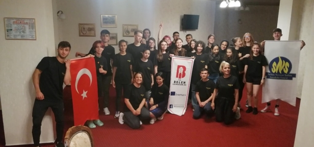 Erasmus Öğrencileri Romanya'dan Dönüş Yaptı