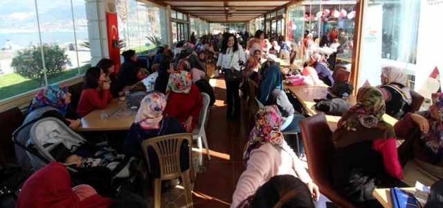 İskenderun Belediyesi Kadınlar Gününü Kutladı